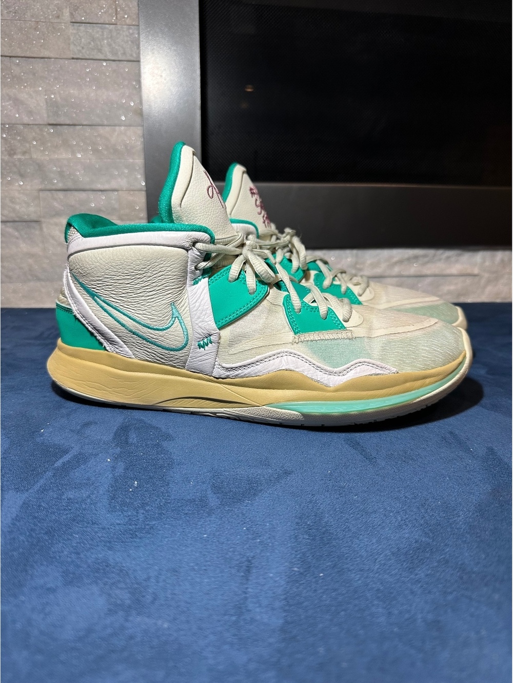 Nike Kyrie Infinity 8 Basketball Shoes Men’s Size 11 White Teal Kyrie Irving